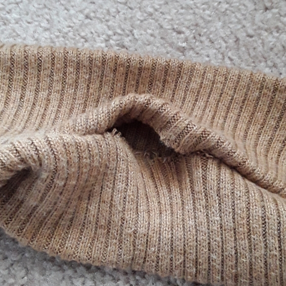 🐖Halogen xs nude tan colored sweater - Picture 4 of 4